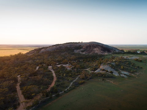 Mount Wudinna - Tourism Cairns 0