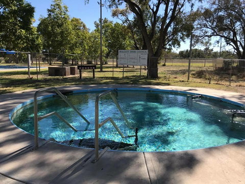 Walgett Artesian Bore Baths - Tourism Cairns 0