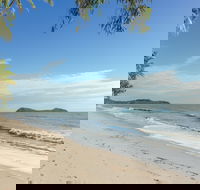 Clifton Beach - Tourism Cairns