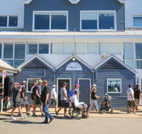 Newcastle Shoreline Walk - Tourism Cairns