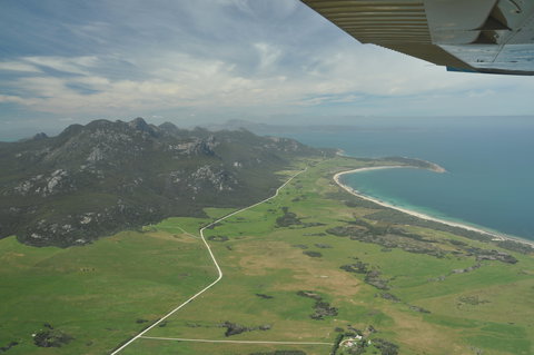 Strzelecki Peaks Great Short Walk - Tourism Cairns 1