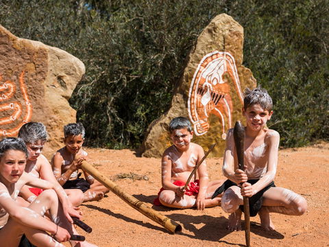 Wiradjuri Amphitheatre - Tourism Cairns 1
