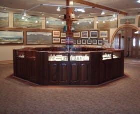 Absaloms Gallery - Tourism Cairns 2