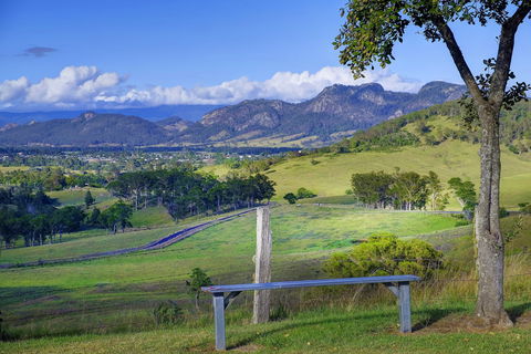 Mograni Lookout, Gloucester - Tourism Cairns 0