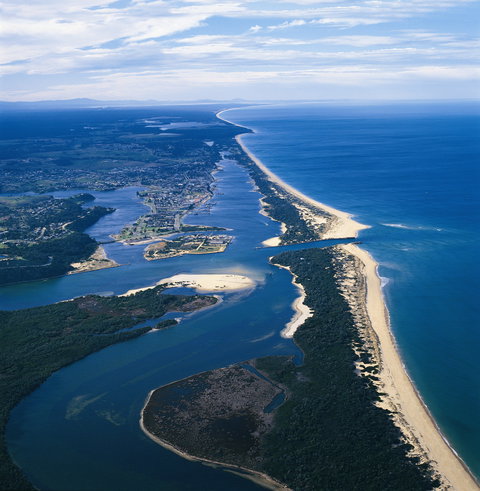 Ninety Mile Beach Marine National Park - Tourism Cairns 0