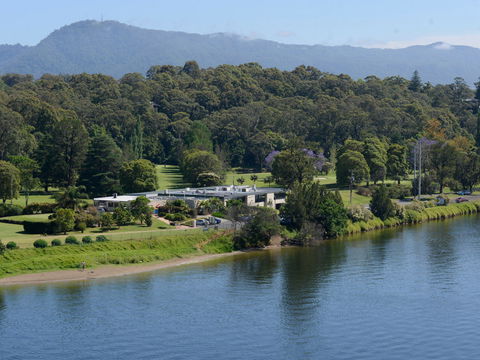 The Grotto Walk - North Nowra - Tourism Cairns 0