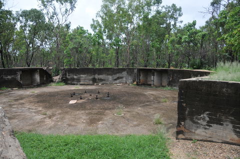 WWII Quarantine Anti Aircraft Battery Site - Tourism Cairns 0