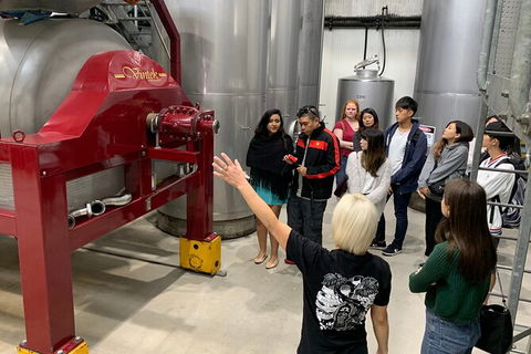 Hunter Valley Small Group Wine, Gin, Cheese & Chocolate Tour - Tourism Cairns 9