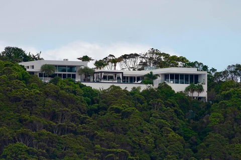 Julian Rocks Byron Bay Cruise - Tourism Cairns 19