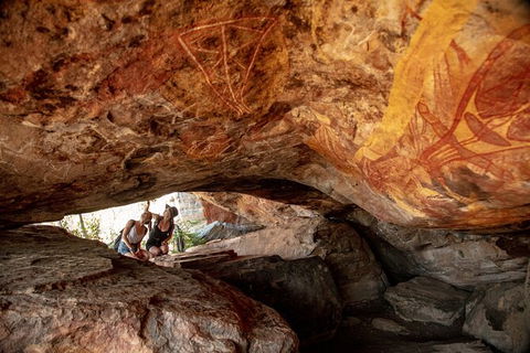 Arnhem Land Injalak Hill Full-Day Tour From Jabiru - Tourism Cairns 1