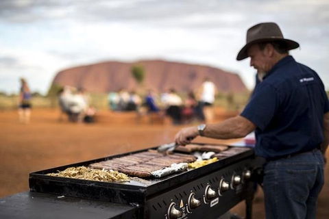 Sunset Australian Barbecue Dinner In Uluru - Tourism Cairns 1