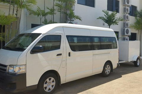 Airport Transfer To Or From Cairns Hotels For Up To 13 People (7am-10pm) - Tourism Cairns 0