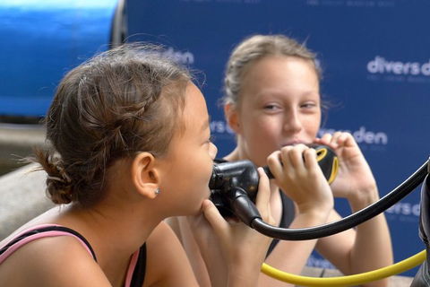Scuba Kids- Padi Bubblemaker Course - Tourism Cairns 0