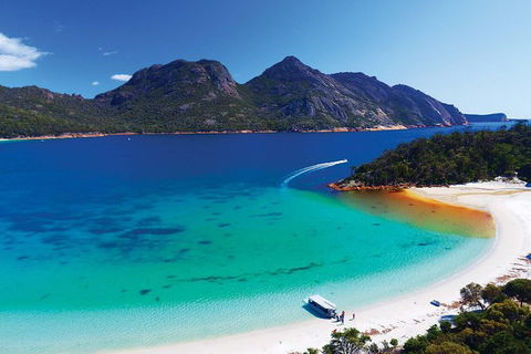 Wineglass Bay Private Charter Service - Tourism Cairns 3
