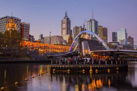 Arrival Private Transfers: Melbourne Airport MEL To Melbourne In Business Car - Tourism Cairns 6