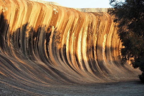 Astro Photography At Wave Rock - Tourism Cairns 6