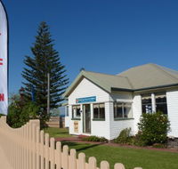 Hastings Fine Art Gallery - Tourism Cairns