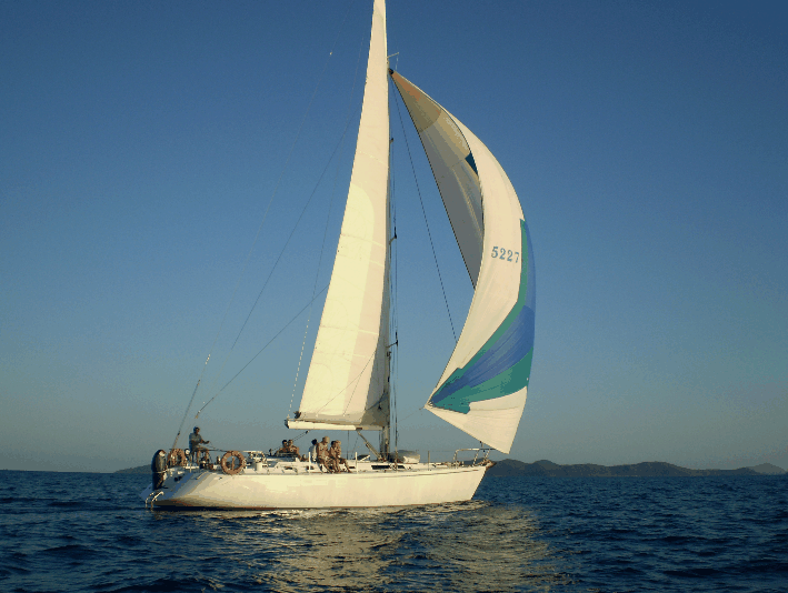 ISail Whitsundays - Tourism Cairns 0