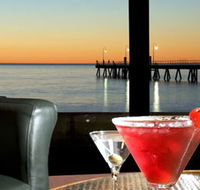 Horizons Cocktail Lounge - Tourism Cairns