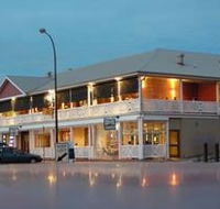 Seacliff Beach Hotel - Tourism Cairns