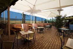 Kirra Beach Hotel - Tourism Cairns 0