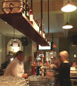 The Swan Hotel - Tourism Cairns 1