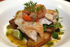 Marina Quays Tavern - Tourism Cairns 2