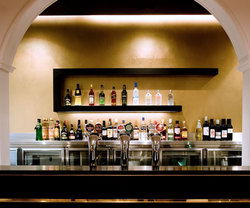 The Sussex Hotel - Tourism Cairns 2