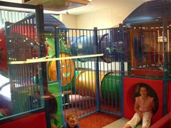 Rose & Crown Hotel - Tourism Cairns 3