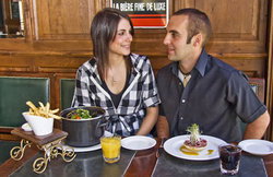 Holland Park Hotel - Tourism Cairns 2