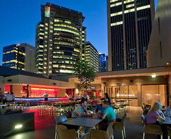 The Exchange Hotel - Tourism Cairns 3