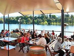Regatta Bar - Log Cabin - Tourism Cairns 3