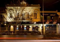 Crown And Sceptre Hotel - Tourism Cairns 0
