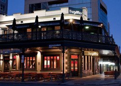 Griffins Head Hotel - Tourism Cairns 0