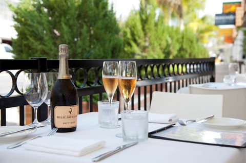 Chill On Tedder - Tourism Cairns 1