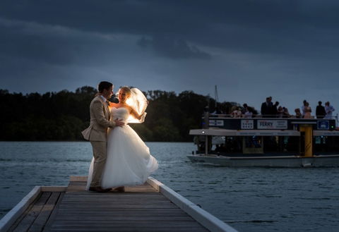The River Deck On Noosa Marina - Tourism Cairns 3