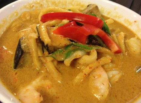 The Reef Thai Restaurant - Tourism Cairns 0
