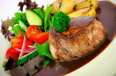 Sunset Bar & Grill - Tourism Cairns 2