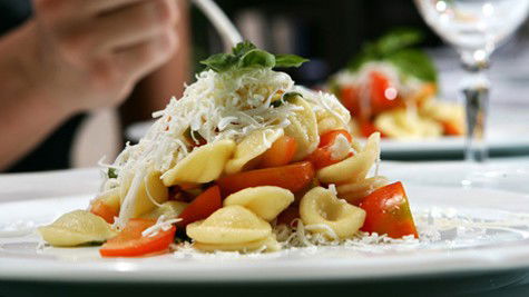 Lindoni's Italian Ristorante - Tourism Cairns 3