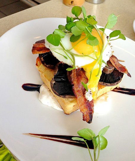 Berardo's On The Beach - Tourism Cairns 0