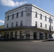 Royal Hotel - Tourism Cairns