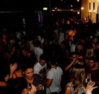 The Causeway Bar - Tourism Cairns