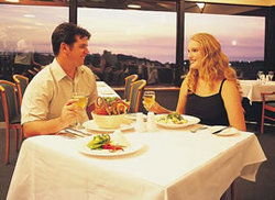 The Frontier Hotel - Tourism Cairns 1