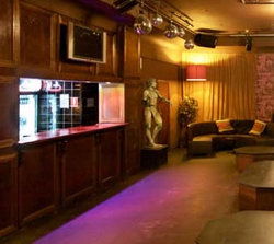 Moser Room - Tourism Cairns 1