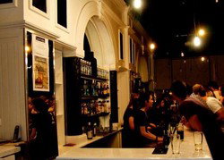 The Causeway Bar - Tourism Cairns 1