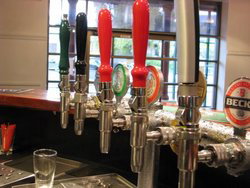 Mayfair Tavern & Bottleshop - Tourism Cairns 2