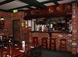 Vernon Arms Tavern - Tourism Cairns 2