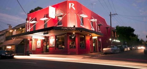 Roxbury Hotel - Tourism Cairns 2