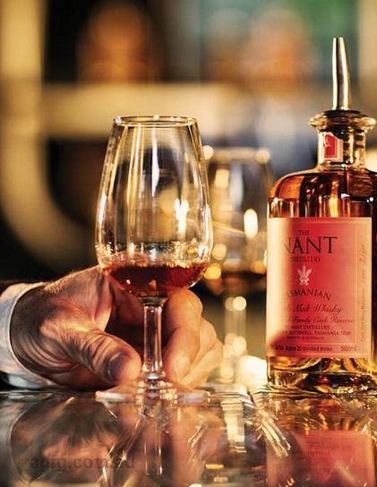 Nant Whisky Bar Salamanca - Tourism Cairns 1