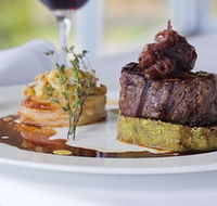 Chris's Beacon Point Restaurant - Tourism Cairns